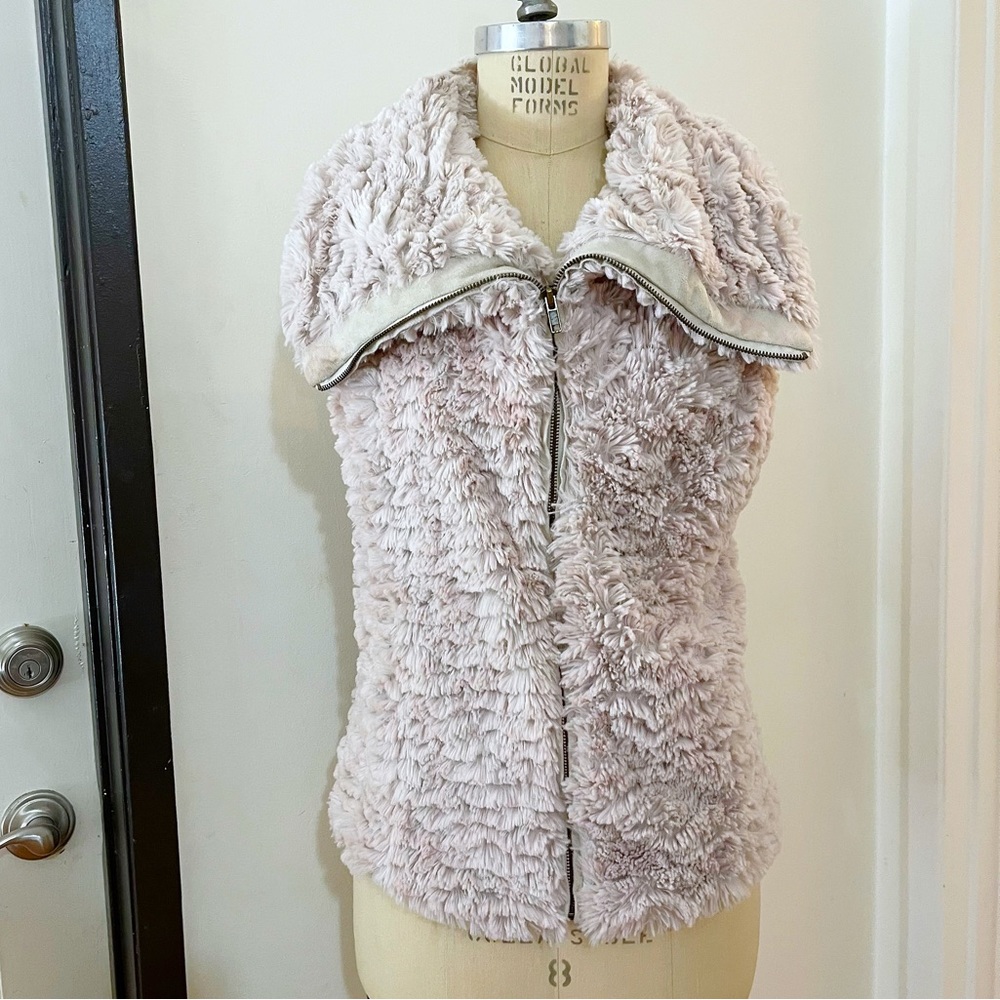 Kate and Mallory Blush/Tanish Soft Fuzzy Vest with Zipper